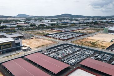 INDUSTRIAL LAND! Central Gate , Eco Business Park V , Bandar Puncak Alam