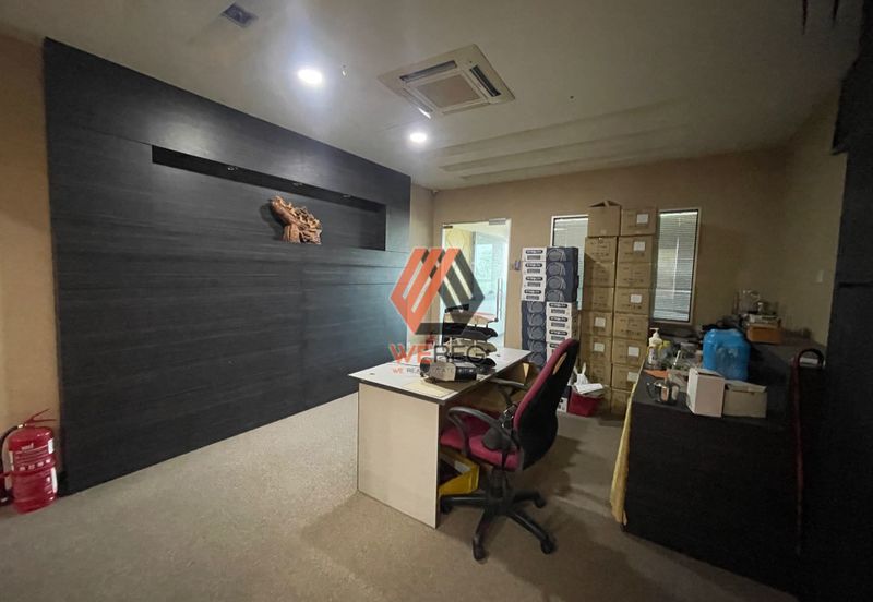 Facing Main Road Bandar Puteri Klang 3 Storey Shop for Sale