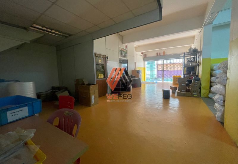 Facing Main Road Bandar Puteri Klang 3 Storey Shop for Sale