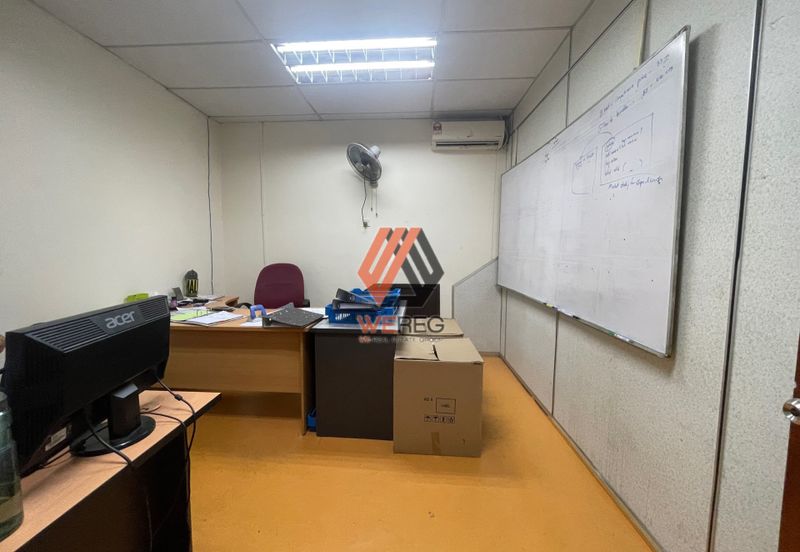 Facing Main Road Bandar Puteri Klang 3 Storey Shop for Sale