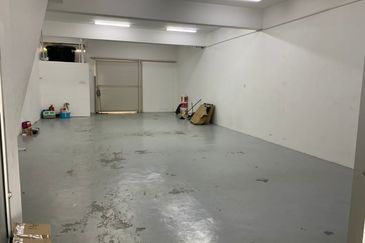 Renovated 2 Storey Shop Bandar Puteri Klang for Sale