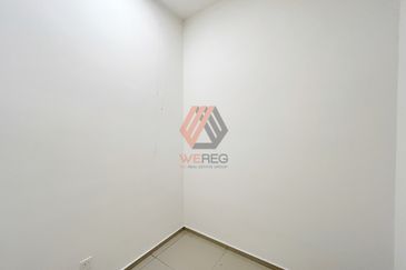 Gravit8 @ Klang South