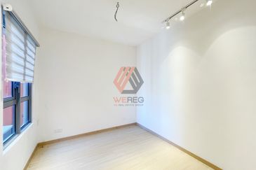 Gravit8 @ Klang South