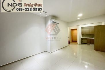 Gravit8 @ Klang South