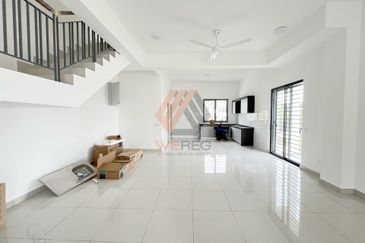 Robin @ Bandar Rimbayu