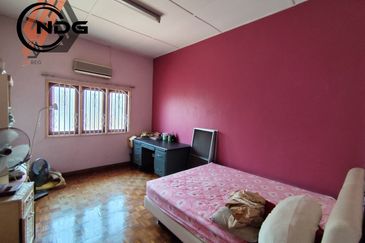 Taman Tepi Sungai ( Taman Teluk Pulai Indah )