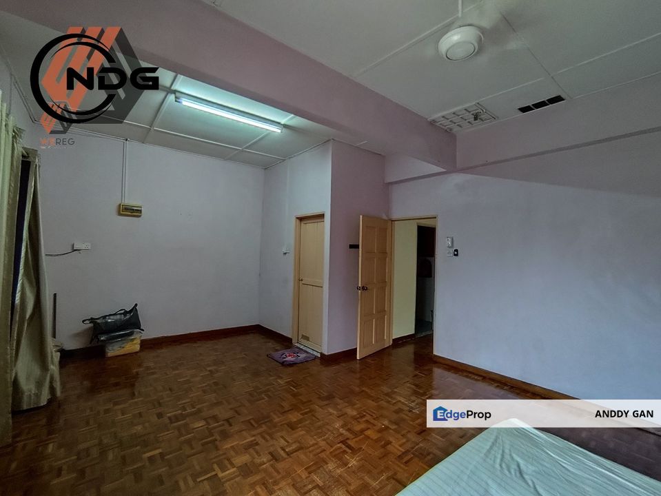 Tepi Sungai 2 Storey Renovated Klang House for Sale, Selangor, Klang