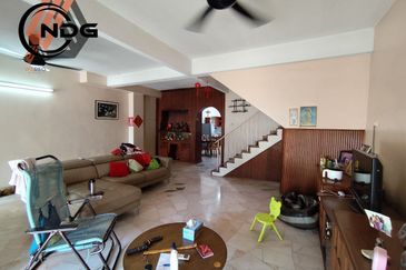 Taman Tepi Sungai ( Taman Teluk Pulai Indah )