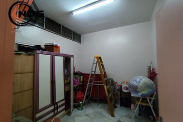 Taman Tepi Sungai ( Taman Teluk Pulai Indah )