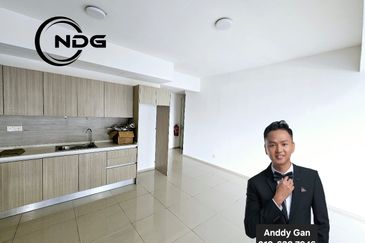 Gravit8 @ Klang South