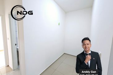 Gravit8 @ Klang South