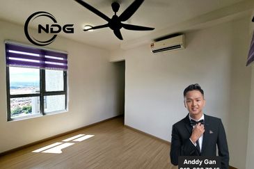 Gravit8 @ Klang South