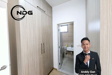 Gravit8 @ Klang South