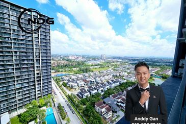 Gravit8 @ Klang South