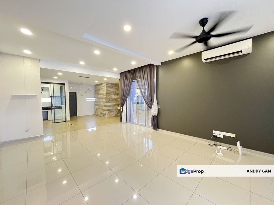 End Lot | Fully Renovated | Partially Furnished, Selangor, Telok Panglima Garang