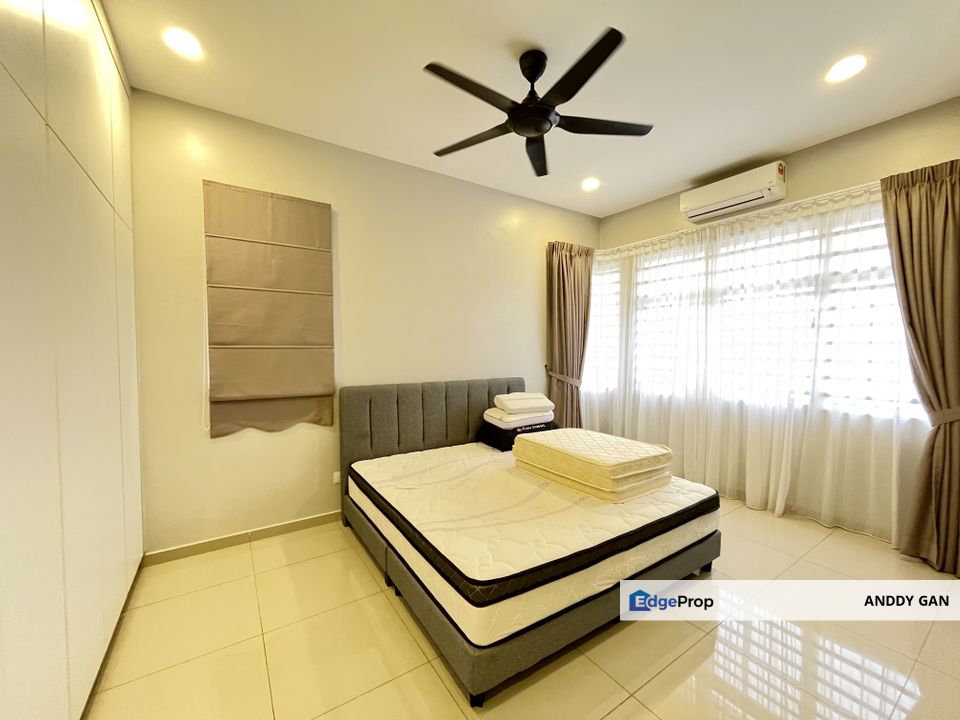 End Lot | Fully Renovated | Partially Furnished, Selangor, Telok Panglima Garang