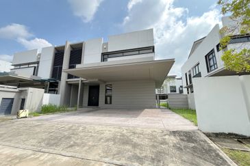 Dalia Residences @ Tropicana Aman