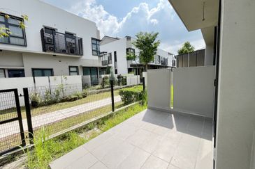 Dalia Residences @ Tropicana Aman