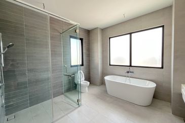 Freesia Residences @ Tropicana Aman