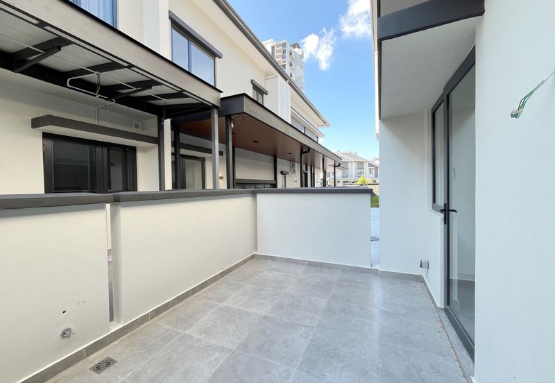 Freesia Residences @ Tropicana Aman