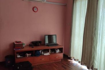 Jalan Kemuning Bayu 33/30A