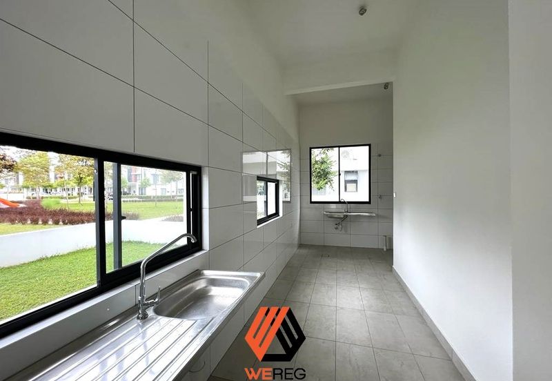 Lucent Residence @ twentyfive.7