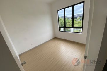 Sencilia @ Eco Sanctuary