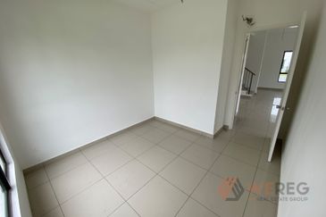 Sencilia @ Eco Sanctuary