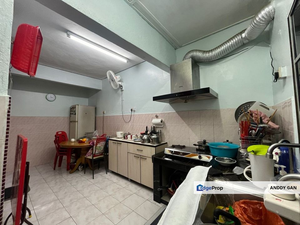 Low Cost Pandamaran Pelabuhan Klang House for Sale, Selangor, Port Klang