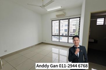 Crista (Erythrina Series), Setia Alam