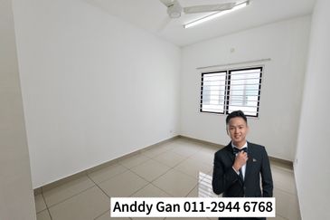 Crista (Erythrina Series), Setia Alam