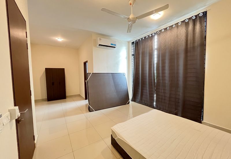 Scarlet @ Bandar Rimbayu