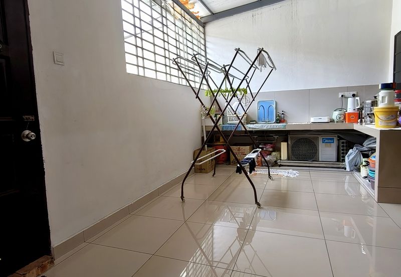 Taman Tepi Sungai ( Taman Teluk Pulai Indah )