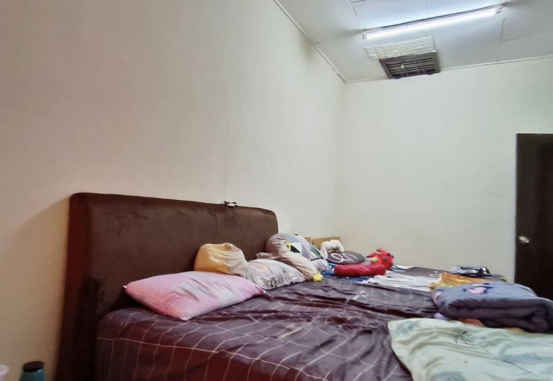 Taman Tepi Sungai ( Taman Teluk Pulai Indah )