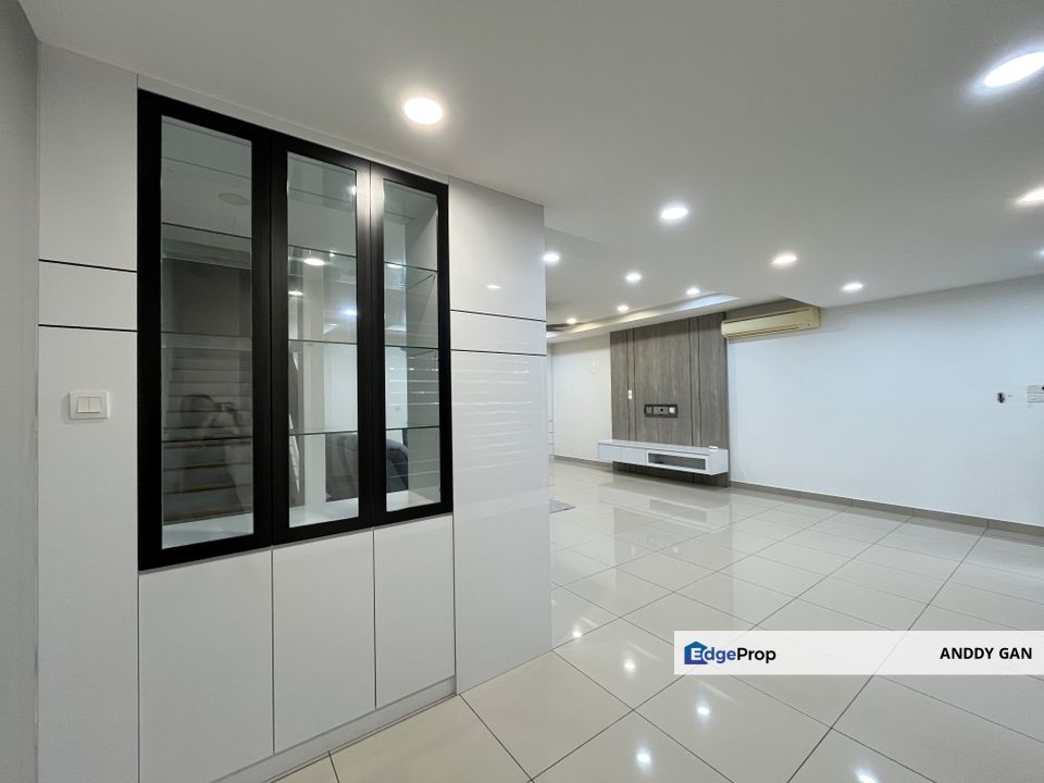 Partially Furnished Kota Bayuemas Superlink House for Rent, Selangor, Klang