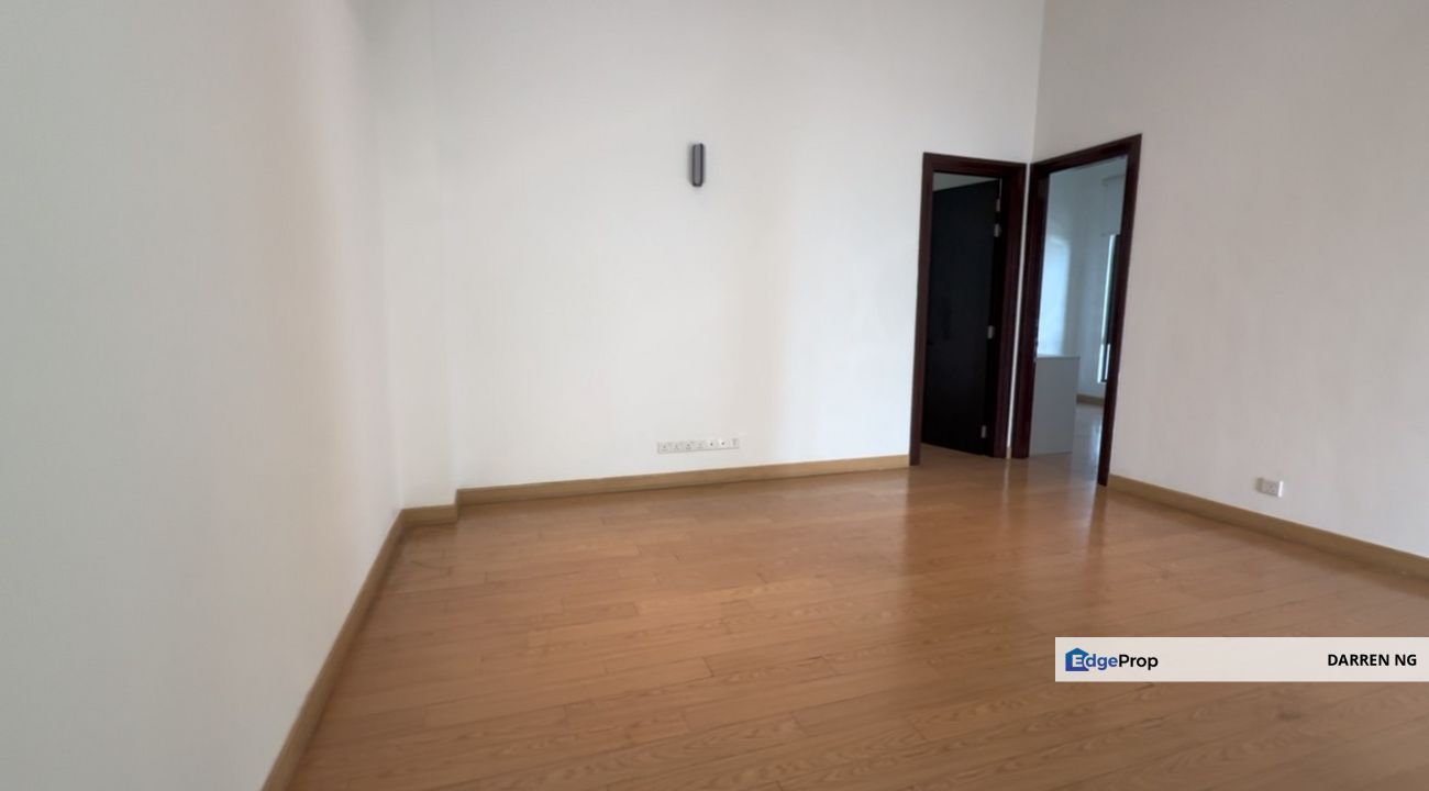 I have more than 12 units for sale at kingsley hills. specialist here. pm info, Selangor, Subang Jaya