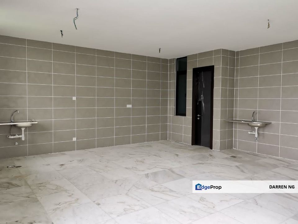 I have more than 12 units for sale at kingsley hills. specialist here. pm info., Selangor, Subang Jaya