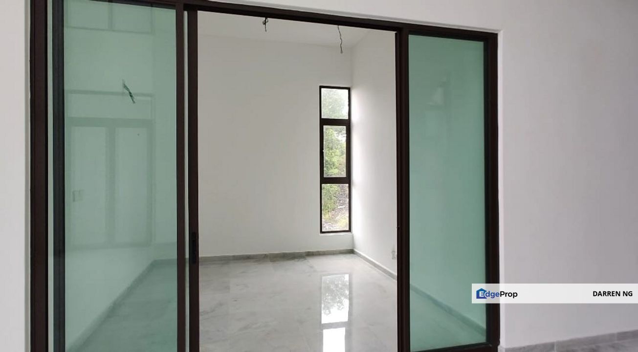 I have more than 12 units for sale at kingsley hills. specialist here. pm info., Selangor, Subang Jaya