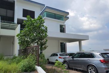 Kingsley Hills @ Putra Heights