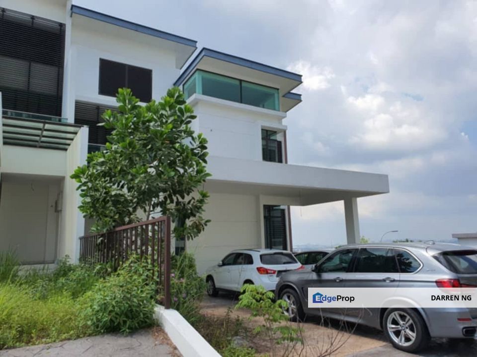 I have more than 12 units for sale at kingsley hills. specialist here. pm info., Selangor, Subang Jaya