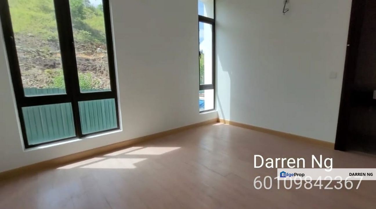 I have more than 12 units for sale at kingsley hills. specialist here. pm info., Selangor, Subang Jaya