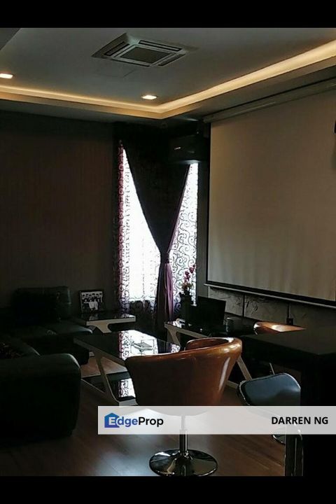 I have more than 15 units for sale at glenmarie court. specialist here. pm, Selangor, Glenmarie