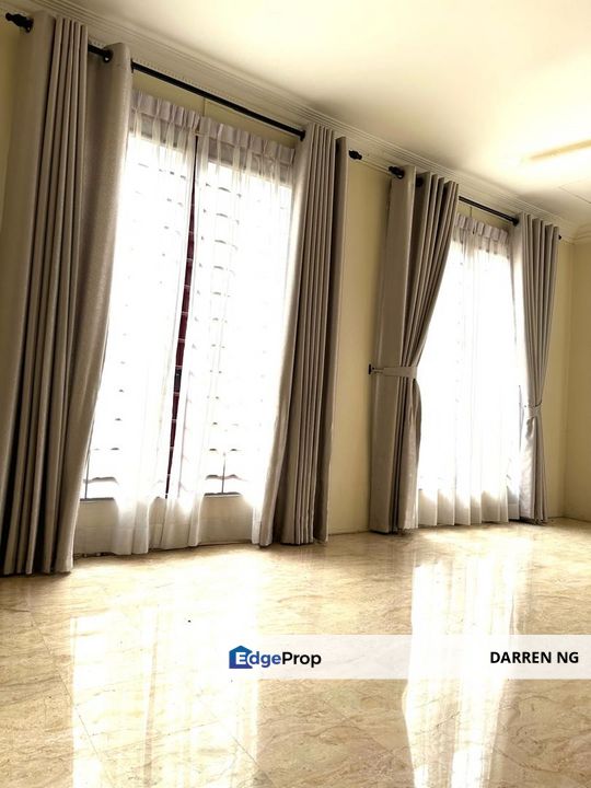 I have more than 15 units for sale at glenmarie court. specialist here. pm, Selangor, Glenmarie