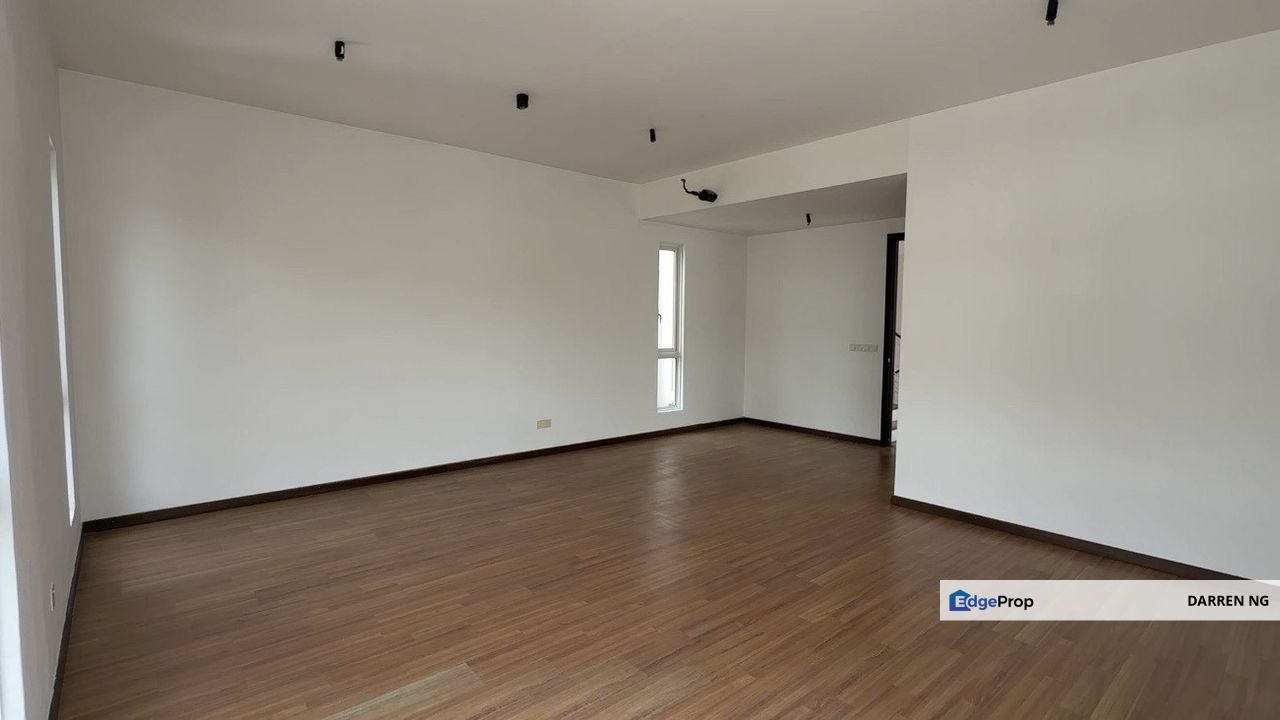 i have more than 11 units for sale at laman granview. specialist here. pm, Selangor, Puchong South