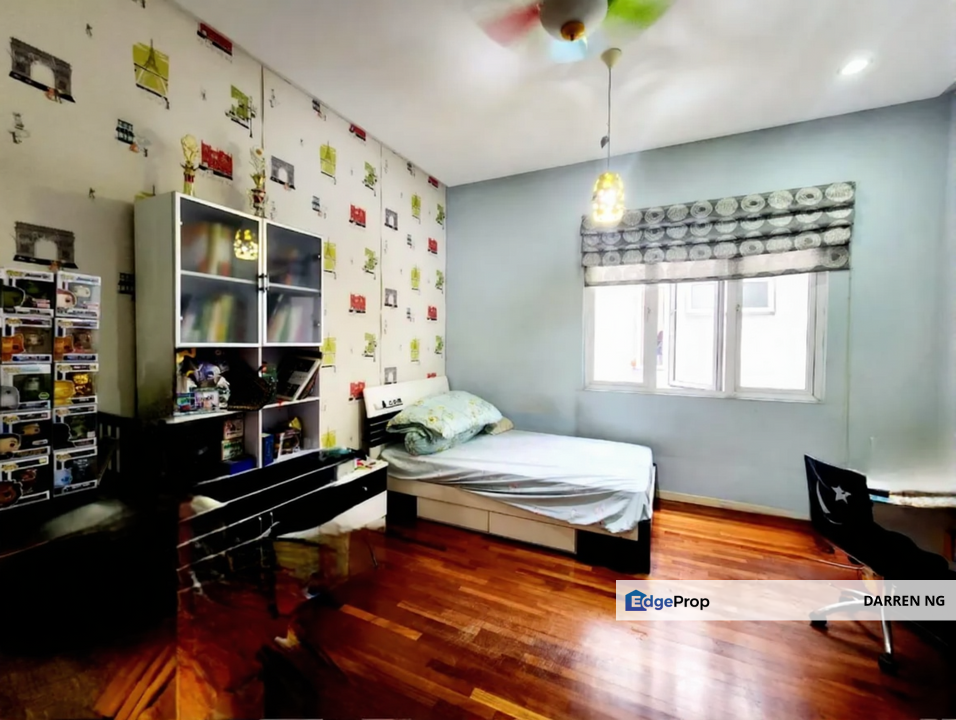 I have more than 3 units for sale at temasya suria. specialist here. pm info., Selangor, Glenmarie