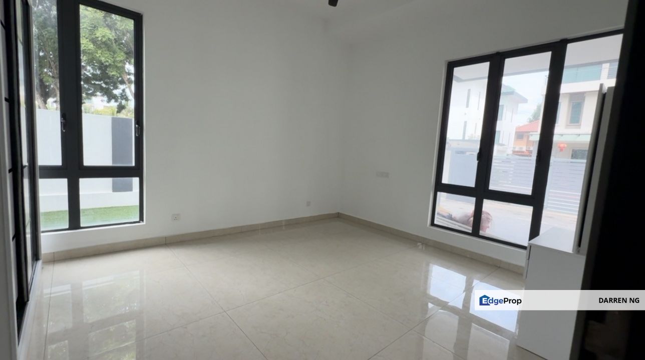 I have more than 12 units for sale at subang heights. specialist here. pm info., Selangor, Subang Jaya