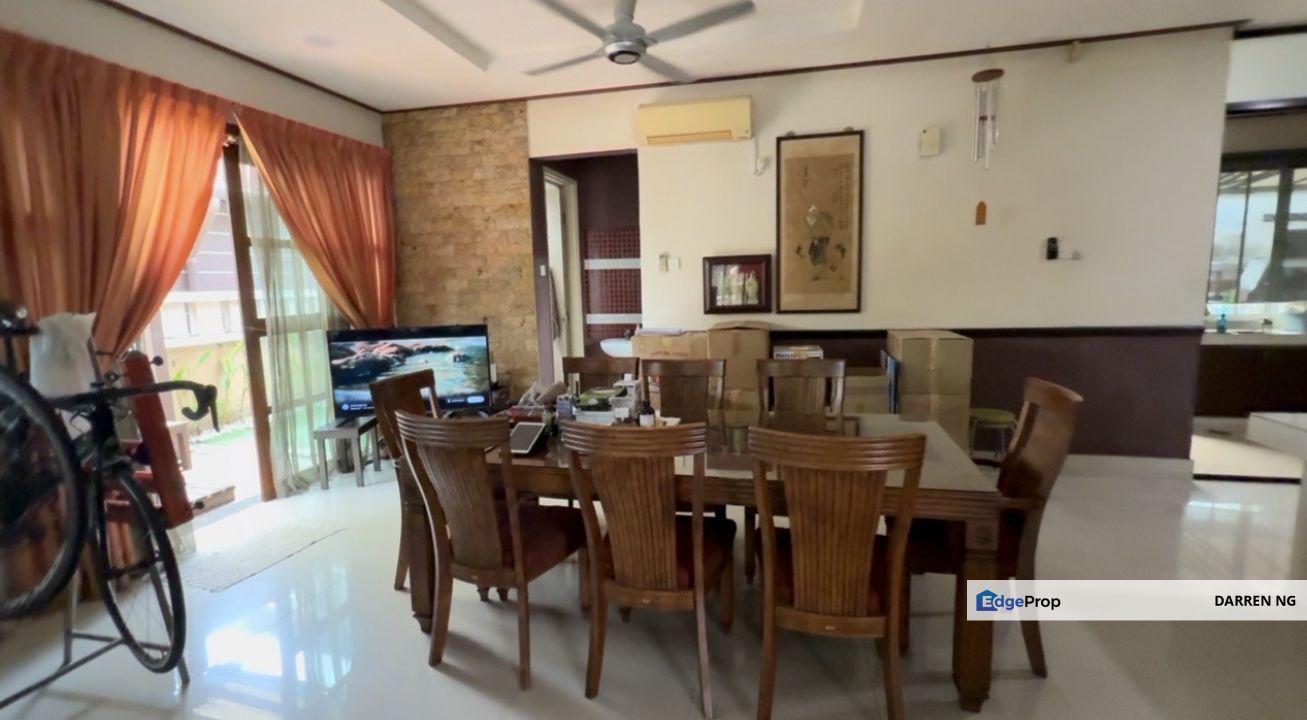 I have more than 2 units for sale at subang alam. specialist here. pm info., Selangor, Shah Alam