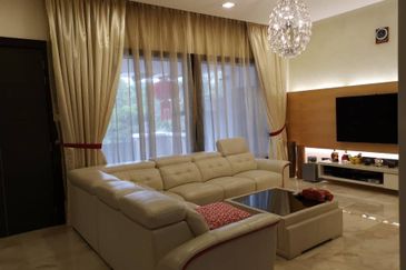 OUG, 3 Storey Semi D with Modern Design/Lift