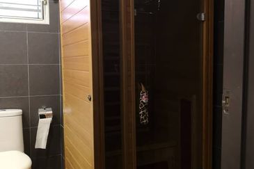 OUG, 3 Storey Semi D with Modern Design/Lift