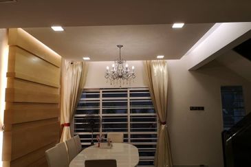 OUG, 3 Storey Semi D with Modern Design/Lift